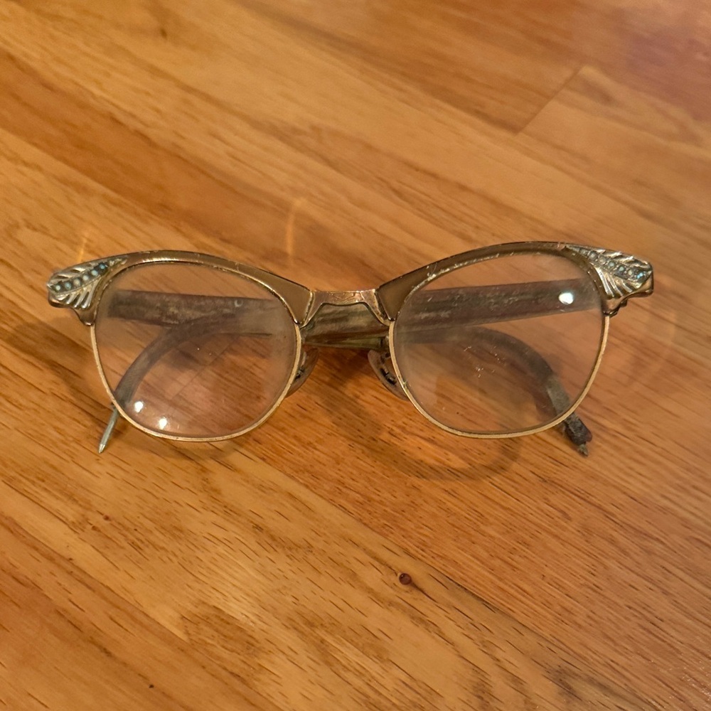 Vintage Gold Cat-Eye Glasses
